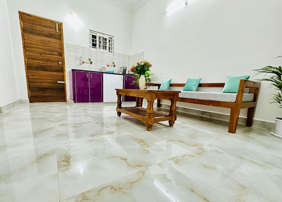 Tirupati Homestay - Shilparamam - Luxury Ac Apartments By Stayflexi - Fast Wifi, Kitchen, Android Tv - Walk To Ps4 Pure Veg Restaurant - Easy Access To Airport, Railway Station And To All Temples Экстерьер фото